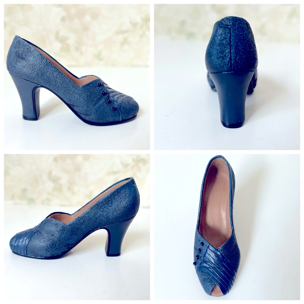 Just The Right Shoe "LADYLIKE" 1999 by Lorraine Vail #25044 COA